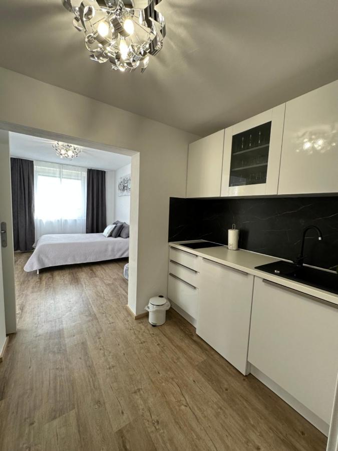 Apartmaji Meli Pu Izola Exterior foto