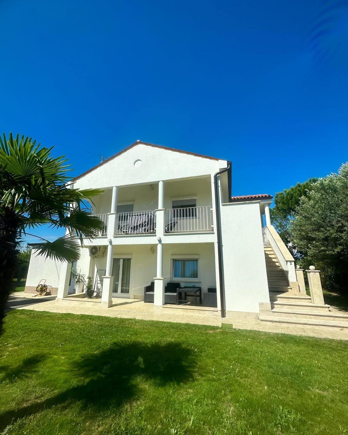 Apartmaji Meli Pu Izola Exterior foto